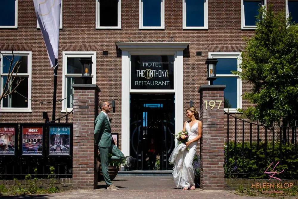 Bruidspaar bij Hotel The Anthony Lombok Utrecht