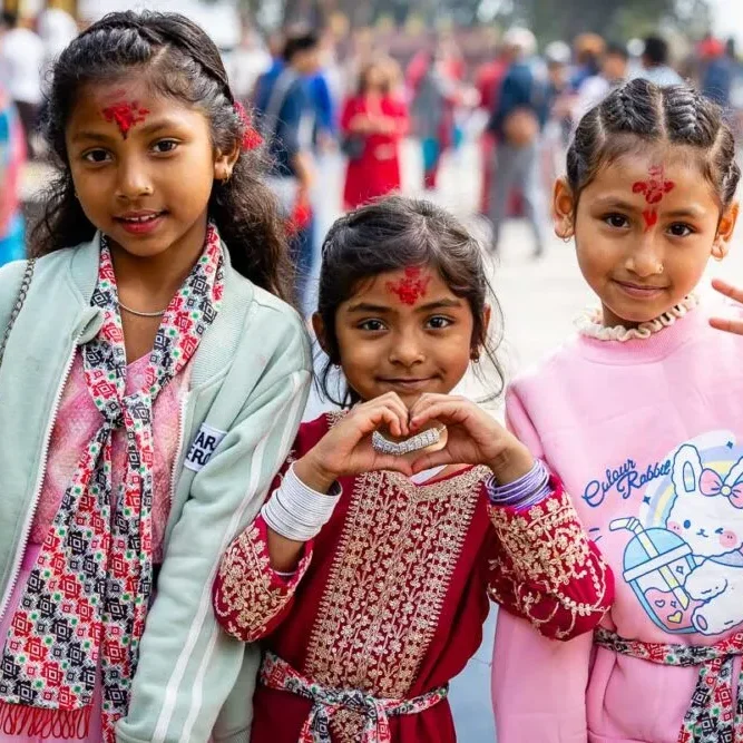 255 Nepal 01470 2311 LR